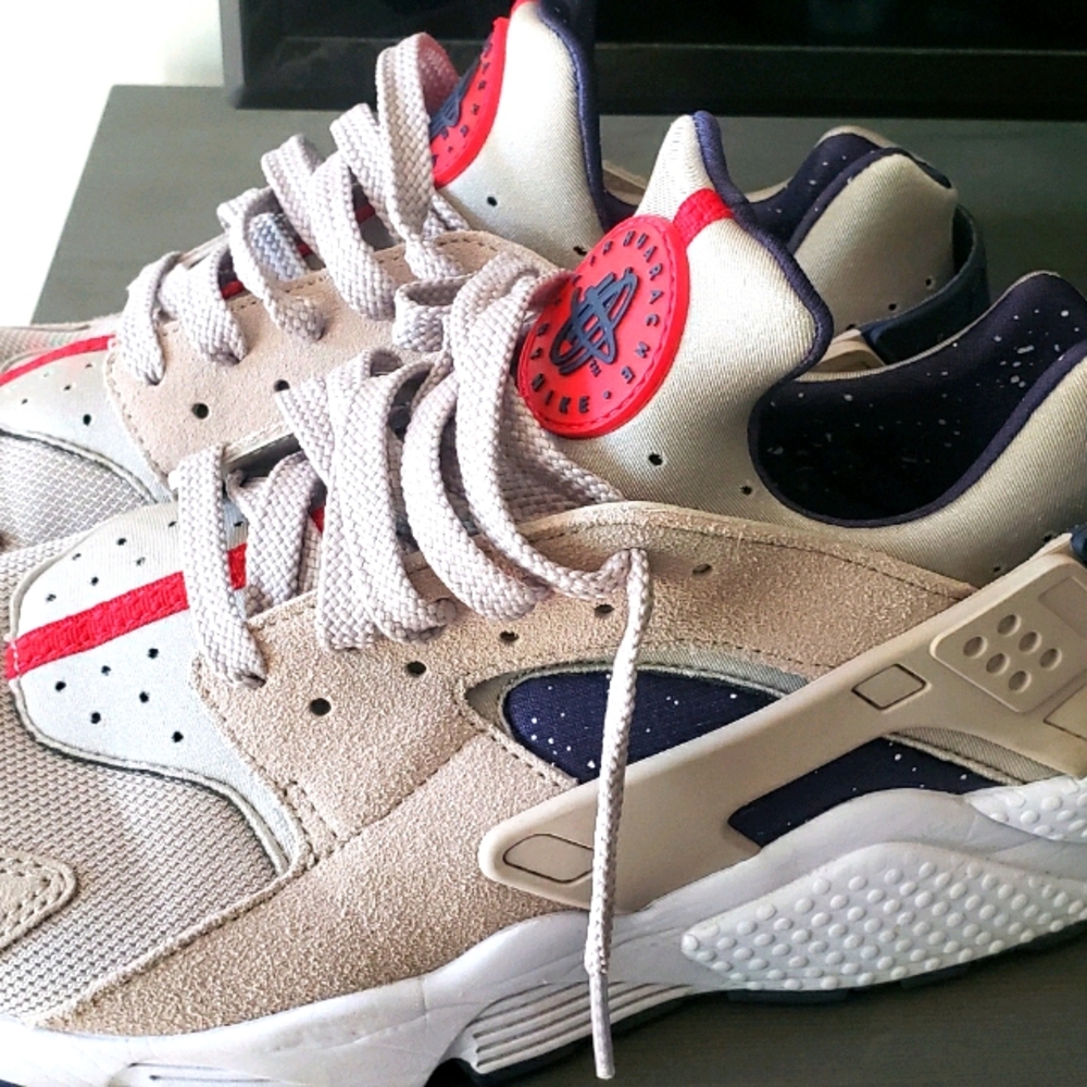 nike huarache moon landing